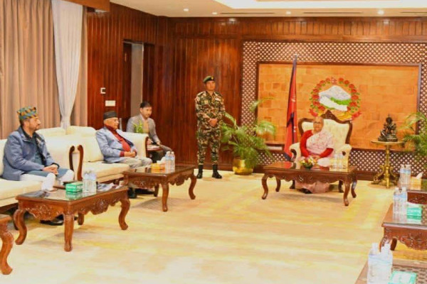 प्रधानमन्त्रीसँग प्रमुख दलका शीर्ष नेताको भेट