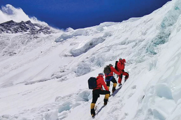 पर्वतारोहीको संख्या बढ्यो