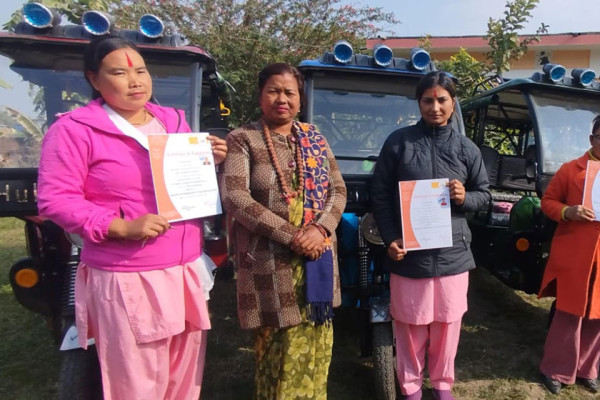 श्रीमान् बिरामी भएपछि परिवार पाल्न श्रीमतीलाई सिटी सफारी