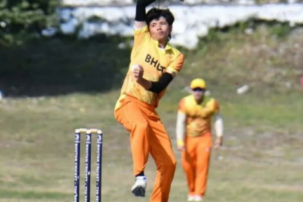 २२ वर्षीय सोनामले लिए एकै खेलमा ८ विकेट, बन्यो कीर्तिमान