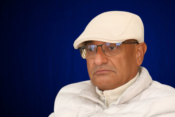 भावुक हुँदै लेखकले भने- आमालाई अक्सिजन समेत दिन पाएनौं, केही दिनमा दिवंगत हुनुभयो