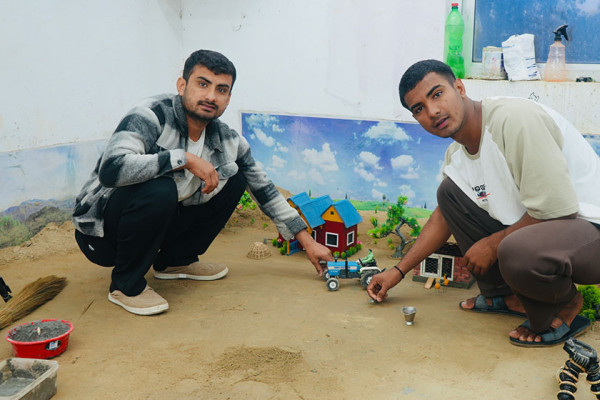 झापाका चौहान दाजुभाइको डिजिटल उडान