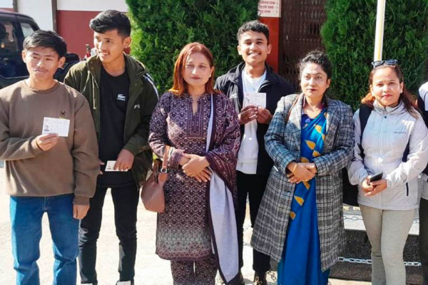 अनाथालयका चार बालकले पाए नागरिकता