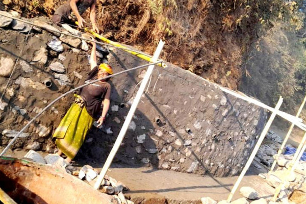 मुर्कुची–पुँवारे सडकमा कालोपत्रे सुरु