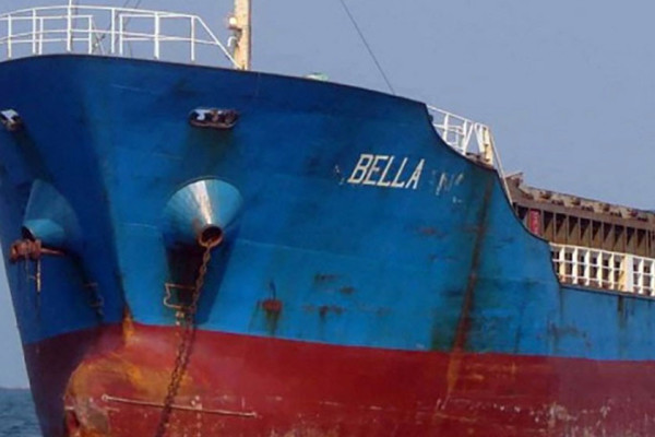 उत्तरी एटलान्टिकमा अमेरिकाले कब्जा गर्‍यो रुसी झण्डा भएका तेल ट्याङ्कर