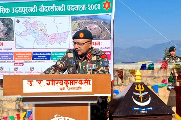 पृथ्वी जयन्ती मनाउँदै सेनाको पैदलयात्रा