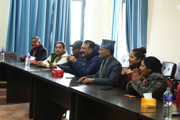 कांग्रेसको आकस्मिक केन्द्रीय समिति बैठक सुरु