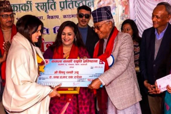 महिला छायाकार पन्थी सम्मानित