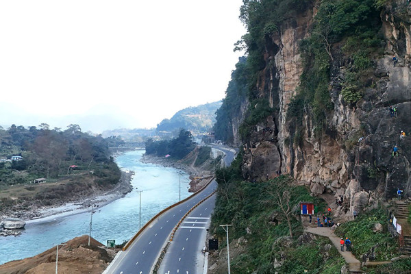 ‘चुनपहरा चट्टान’ आरोहण प्रशिक्षण केन्द्र