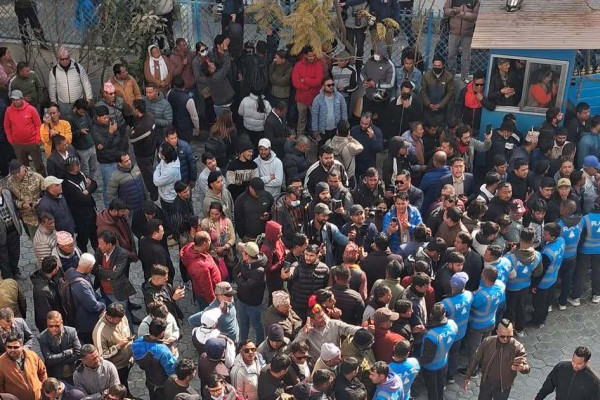 राजीनामा बुझाए लगतै ‘घण्टी घर’ पुगे बालेन