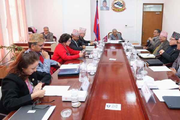 सिंहदरबारमा मन्त्रिपरिषद् बैठक सुरु