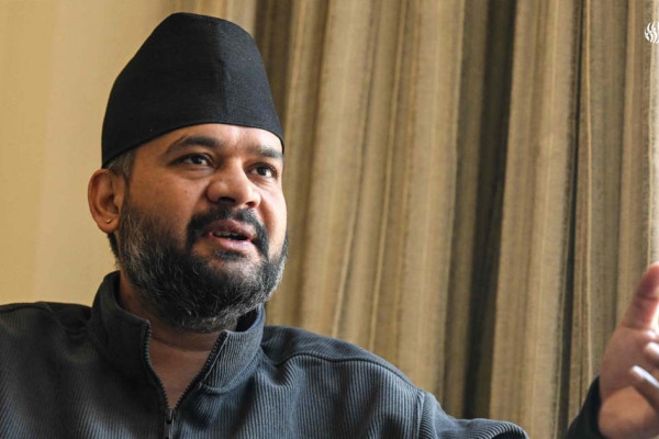 बालेनलाई प्रश्न: ८ करोडको गाडी कहाँबाट आयो ?