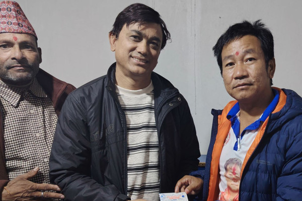 पूर्वसांसद ढाकाकुमार श्रेष्ठ हर्कको पार्टीमा