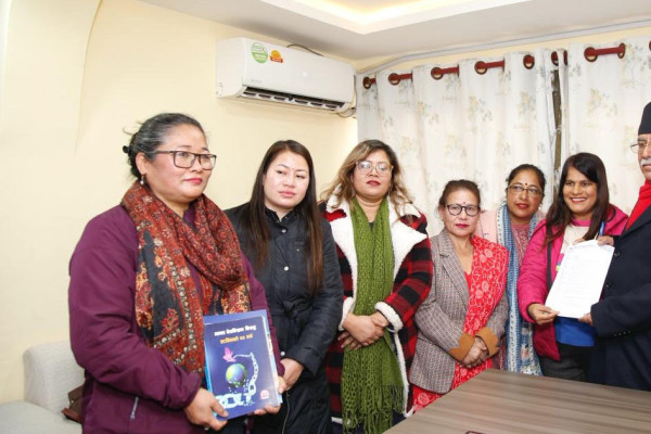 महिला हिंसा र मानव बेचबिखनका मुद्दा घोषणापत्रमा समेट्न प्रचण्डलाई आग्रह