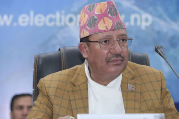 दल र उम्मेदवारसँग बैंकिङ प्रणालीबाट कारोबार गरौं: आयुक्त भण्डारी