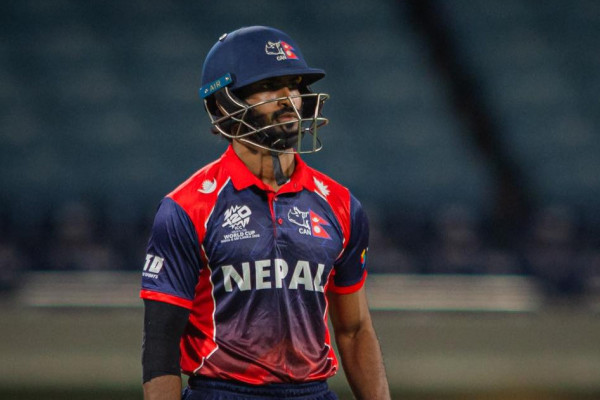 आसिफको विष्फोटक अर्धशतक, २१ बलमै पूरा गरे ५० रन