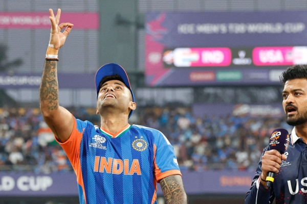 अमेरिकाले टस जित्यो, भारतलाई ब्याटिङको निम्तो