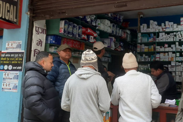 आमाको दूध प्रतिस्थापन गर्ने दुग्धजन्य सामग्री देखिने गरी बिक्री गर्न नपाइने