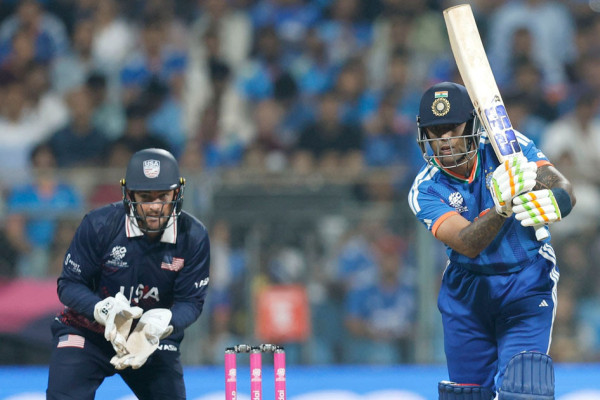 भारतले अमेरिकालाई दियो १६२ रनको लक्ष्य