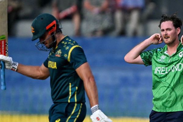 अष्ट्रेलियाले आयरल्याण्डलाई दियो १८३ रनको लक्ष्य