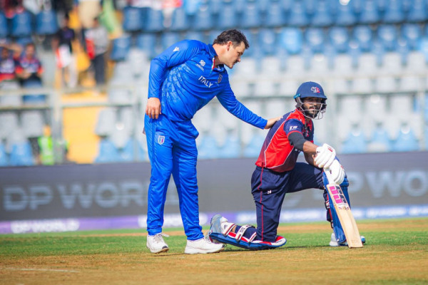 पावरप्ले: सुरुवाती झड्कापछि रोहितको आक्रामक ब्याटिङ, नेपालको स्थिति ४६/१