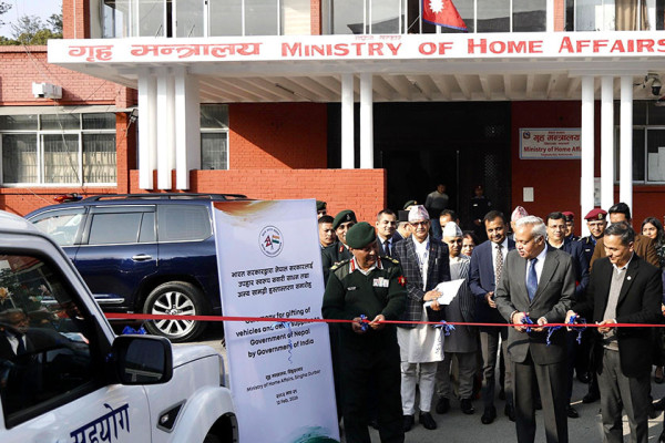 भारत सरकारद्वारा नेपाललाई सहयोग स्वरुप सवारीसाधन हस्तान्तरण