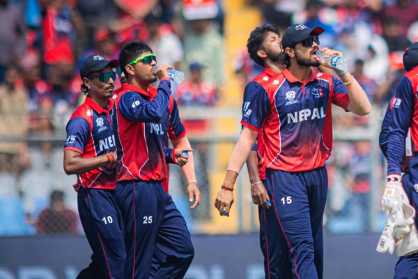 अपेक्षा अनुसार खरो उत्रिन चुक्यो नेपाली टोली