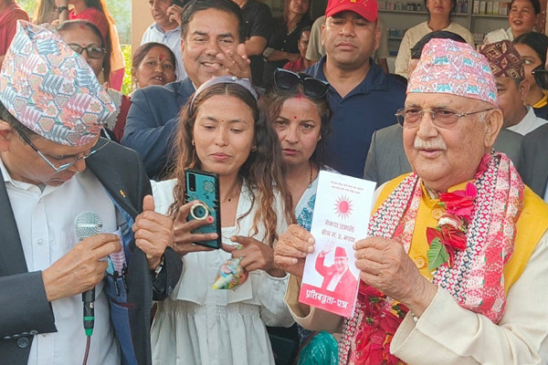 एमाले अध्यक्ष ओलीको निर्वाचन क्षेत्रका ४२ प्रतिबद्धता सार्वजनिक