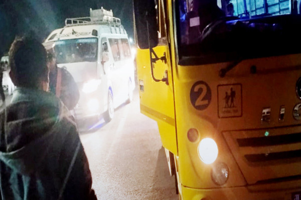 मापसे गरी स्कुल बस चलाउने थप ५ जना पक्राउ 