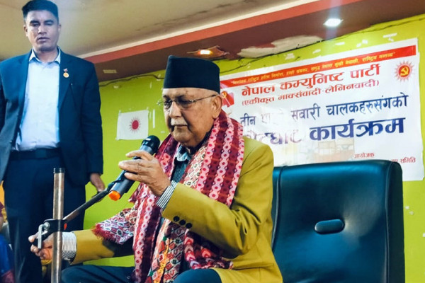 दमक नगरपालिकाभित्र कालोपत्र नभएको सडक खोज्नुपर्ने अवस्था छ : अध्यक्ष ओली