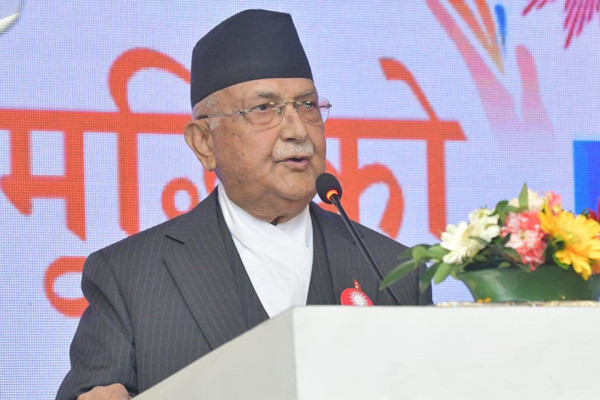 आहिले भत्काउने र बनाउने दुई सोच बिचको द्वन्द्व जारी छ : अध्यक्ष ओली