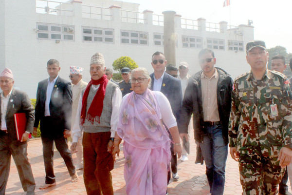 प्रधानमन्त्रीले गरिन् मायादेवी मन्दिरको दर्शन