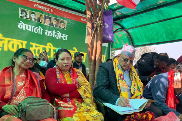 भड्किएको जनमत फकाउन कामको फेहरिस्त बोकेर कांग्रेसलाई मत माग्दै मुख्यमन्त्री पाण्डे