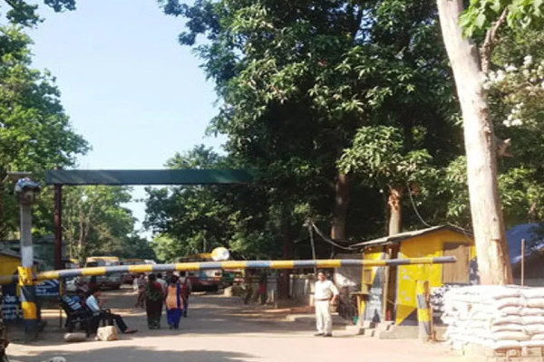 सीमा नाकामा सवारीसाधन सञ्चालनमा निषेध