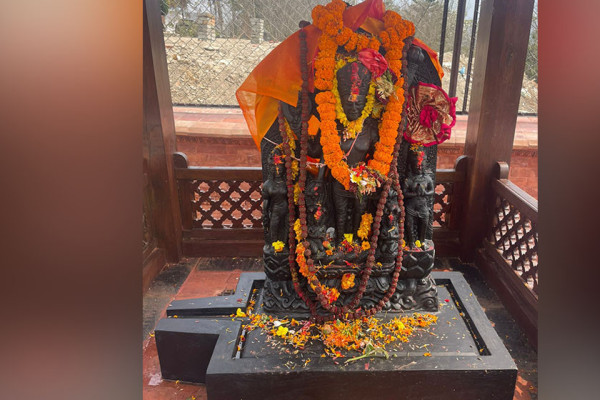 कीर्तिपुरको चारघरेमा भगवान् विष्णुको मूर्ति स्थापना