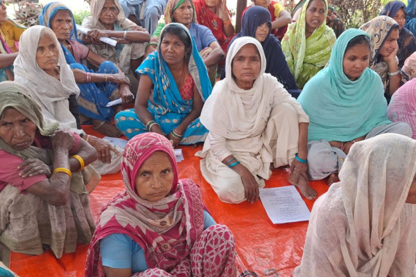 मधेसी महिलालाई मतदाता शिक्षा