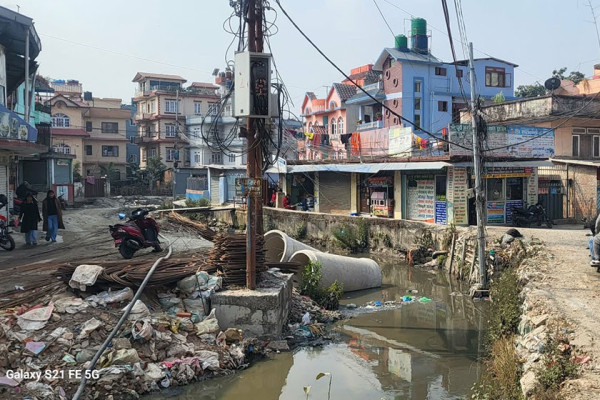 काठमाडौं-४ : कतै बाटो नबनेको पिर, कतै देश नबनेको चिन्ता