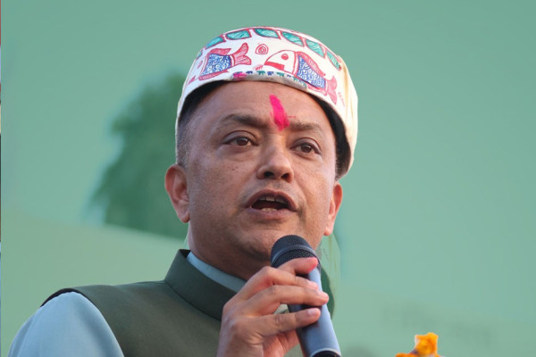 हिजो मान्छे मा'र्नेहरू आज नक्कली शरणार्थीको कागज बनाएर मस्ती गर्दैछन्: गगन