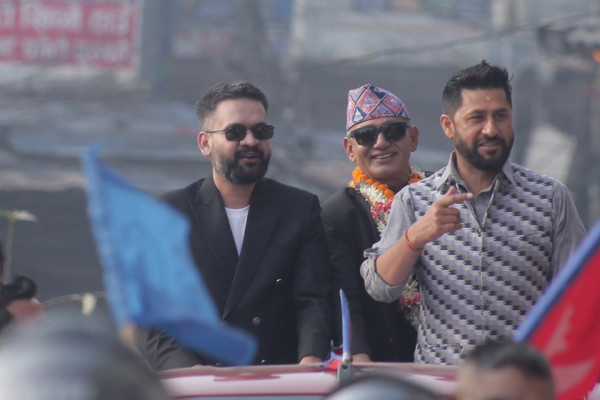 काठमाडौं उपत्यकामा रास्वपाको ‘जनसम्पर्क तथा घण्टी अभिवादन कार्यक्रम’ (फोटोफिचर)