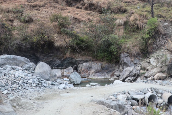 दरखोलामा पुल नबन्दा दर र मुदीका बासिन्दालाई समस्या