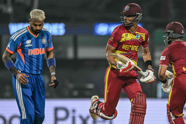 वेस्टइन्डिजले भारतलाई दियो १९६ रनको विशाल लक्ष्य