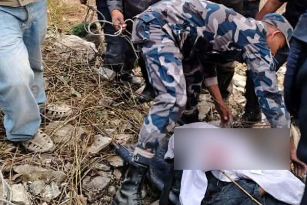 रामेछापमा निर्वाचन सामाग्री बोकेको गाडी दुर्घटना: असई यादवको घटनास्थलमै मृत्यु, ७ घाइते