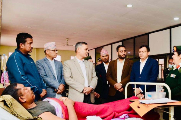 गृहमन्त्रीले लिए रामेछाप दुर्घटनाका घाइतेको स्वास्थ्य अवस्थाबारे जानकारी