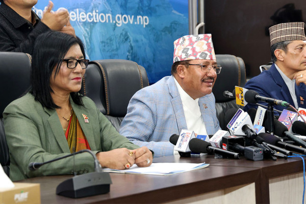 १५ जिल्लाका ६१ स्थानबाट हेलिकोप्टरमार्फत मतपेटिका ल्याइने