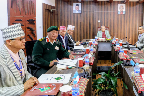 राष्ट्रिय सुरक्षा परिषद्को बैठक सुरु, प्रधानमन्त्रीले लिँदैछिन् ‘ब्रिफिङ’