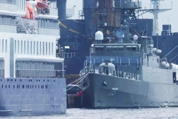 अमेरिकाले ‘टर्पेडो’ प्रहार गरी डुबाइदियो इरानी युद्धपोत, ८० जनाको मृत्यु