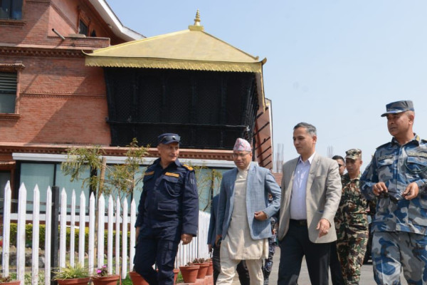 गृहमन्त्रीले गरे उपत्यकाका विभिन्न मतदान स्थलको अनुगमन