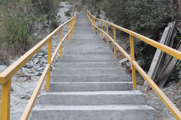 राहुघाट-पिप्ले बगैँचा जोड्ने पदमार्ग निर्माण