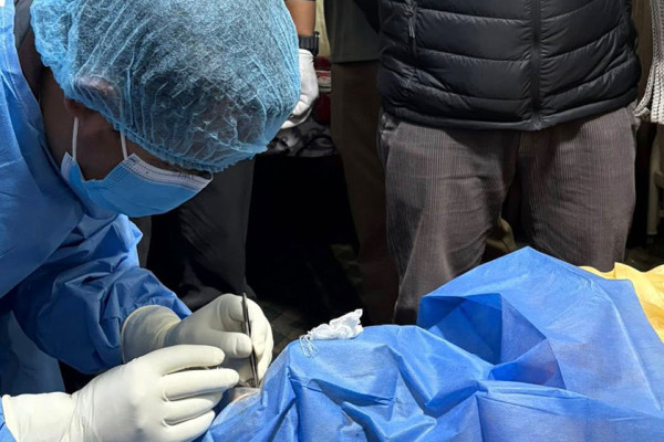 पूर्वप्रधानमन्त्री ओलीका पिताको मृत्युपछि आँखाको नानी दान