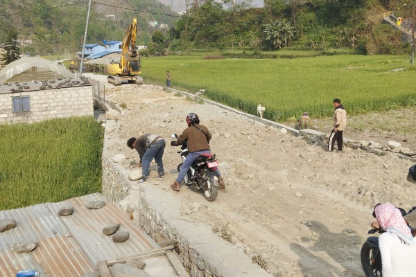 हाँडेभिर-बगरफाँट-भकिम्ली सडक स्तरोन्नति गरिँदै